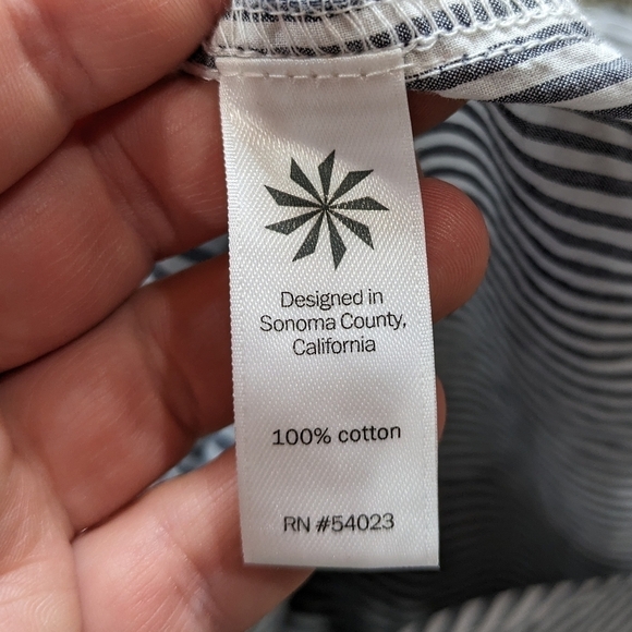 Athleta blue white striped cotton button up XS - Picture 7 of 8